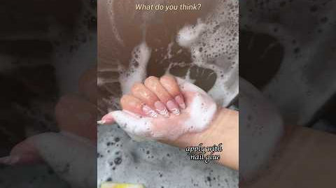 My nails are waterproof and super sticky#ellievincynails#nailhackcheck #pressonnailbusiness