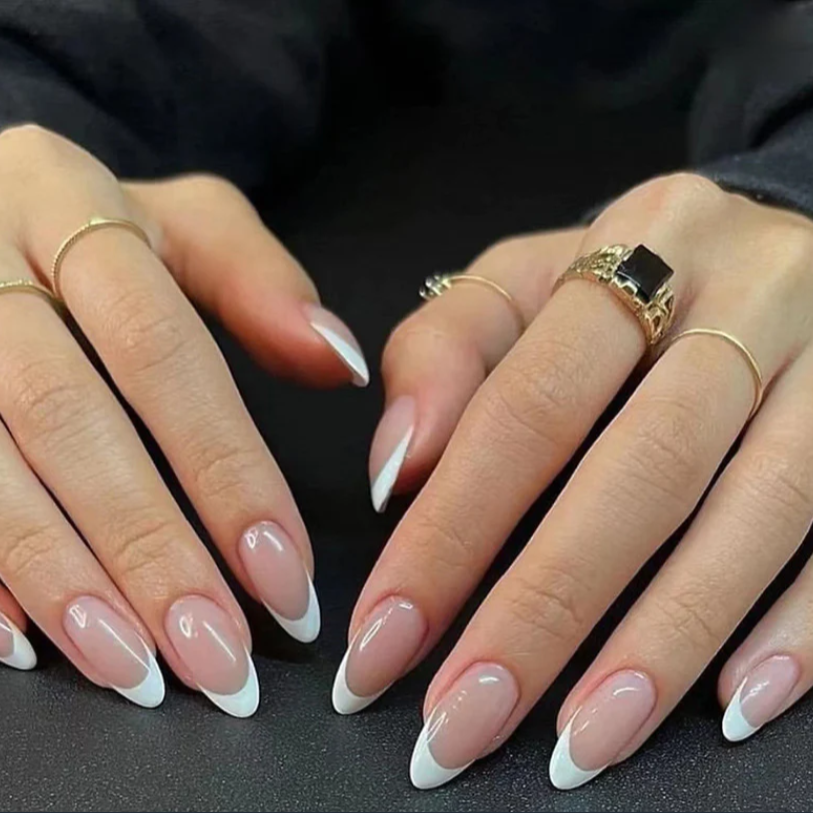 French Girl,Ellie Vincy Press on Nails,Short Almond,French tip, White press on nails,28 pcs, False nails,Reusable,Glue on nails,Sticky on nails,Pop on nails