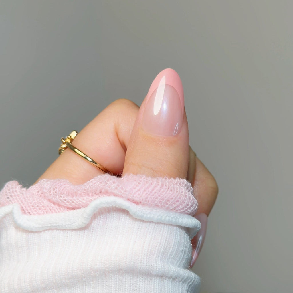 pink nails，light pink nails，nude pink nails，short pink nails，pink french nails, pink french tip, baby pink nails, nude pink nails, pink chrome nails, pink glazed nails, pink french chrome nails, Press On Nails, Fake Nails, Stick-On Nails, Glue-On Nails,