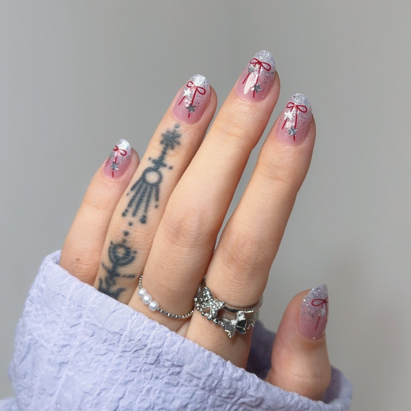 Festive Starry Bow｜Christmas,Ellie Vincy Press on Nails,  ,Glitter, Red press on nails,30 pcs, False nails,Reusable,Glue on nails,Sticky on nails,Pop on nails