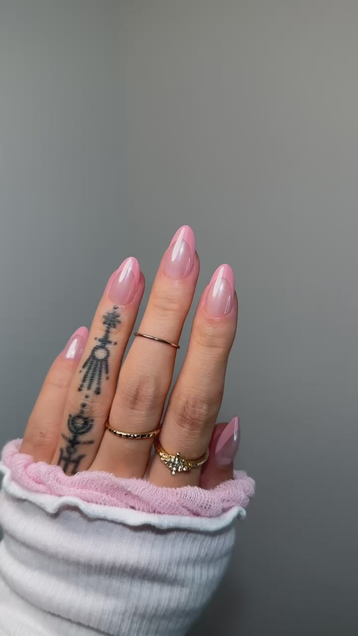 pink nails，light pink nails，nude pink nails，short pink nails，pink french nails, pink french tip, baby pink nails, nude pink nails, pink chrome nails, pink glazed nails, pink french chrome nails, Press On Nails, Fake Nails, Stick-On Nails, Glue-On Nails,